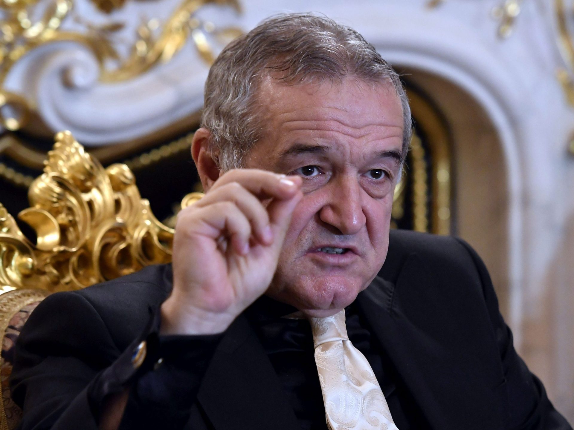Becali, sfaturi pentru Lucescu jr. despre ce-i important să facă pentru tatăl său