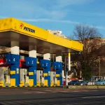 Benzină și motorină mai ieftine în România de Vinerea Mare. Cât plătești la pompă?