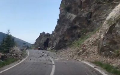 Risc de căderi de pietre în Cheile Bicazului: Autoritățile cer prudență