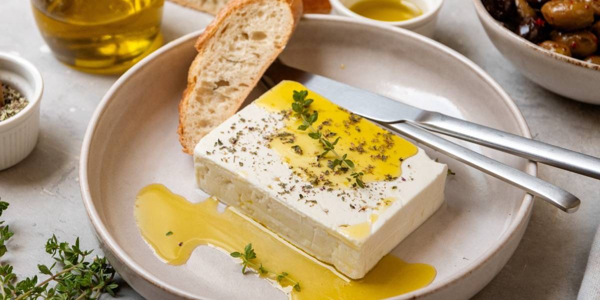 Brânza-minune: Mănânc-o zilnic și scapi de grăsimea de pe burtă!