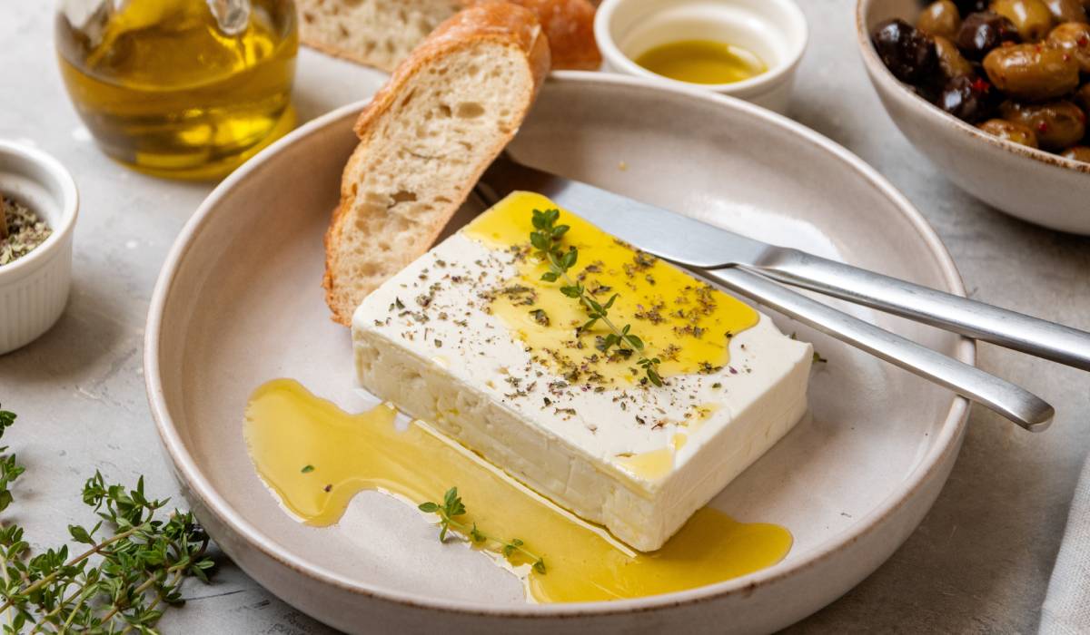 Brânza-minune: Mănânc-o zilnic și scapi de grăsimea de pe burtă!