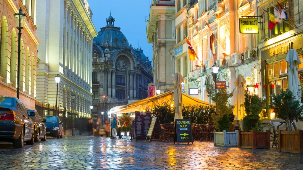 Primăria Capitalei pregătește un nou regulament pentru terasele din București Primăria Capitalei a anunțat demararea elaborării unui nou regulament pentru terasele din Capitală