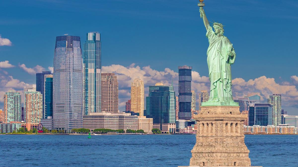 California, mai tare ca Franța: NEW YORK, peste toată Europa în economie