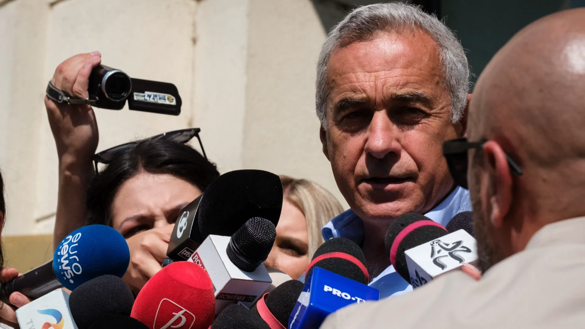 Călin Georgescu, o personalitate cunoscută, a transmis un mesaj de omagiu adus contribuției lui Mircea Lucescu în lumea fotbalului, atât pe plan național, cât și internațional