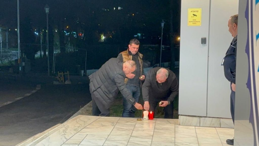 Se aprind lumânările la Spitalul Universitar din București