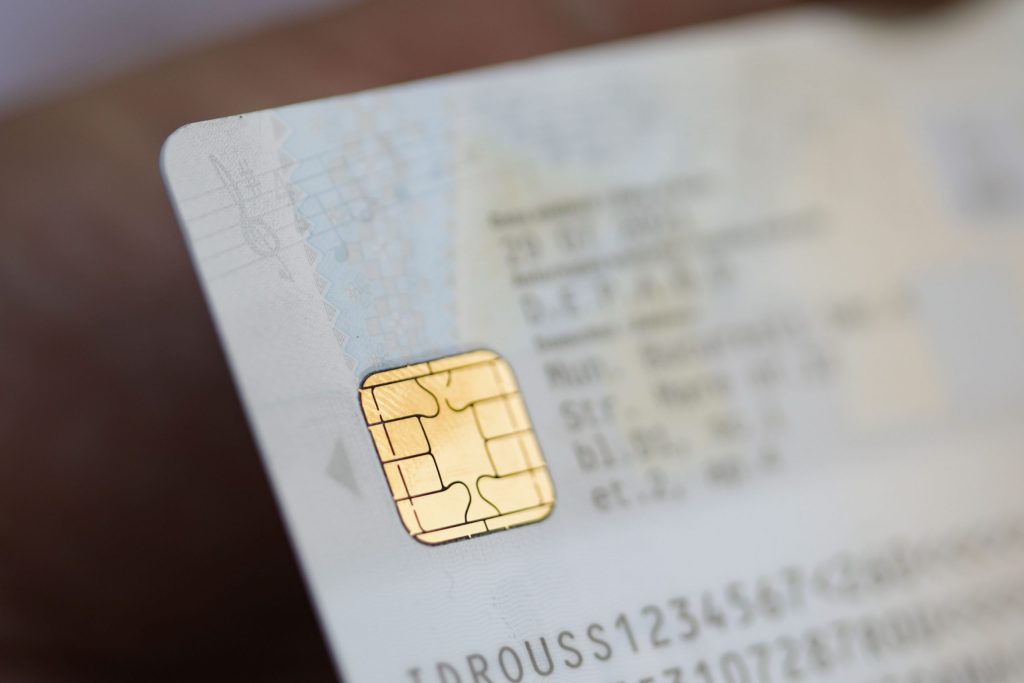 România, în prag de revoluție digitală: Schimbări majore la buletin și semnătură din 2026