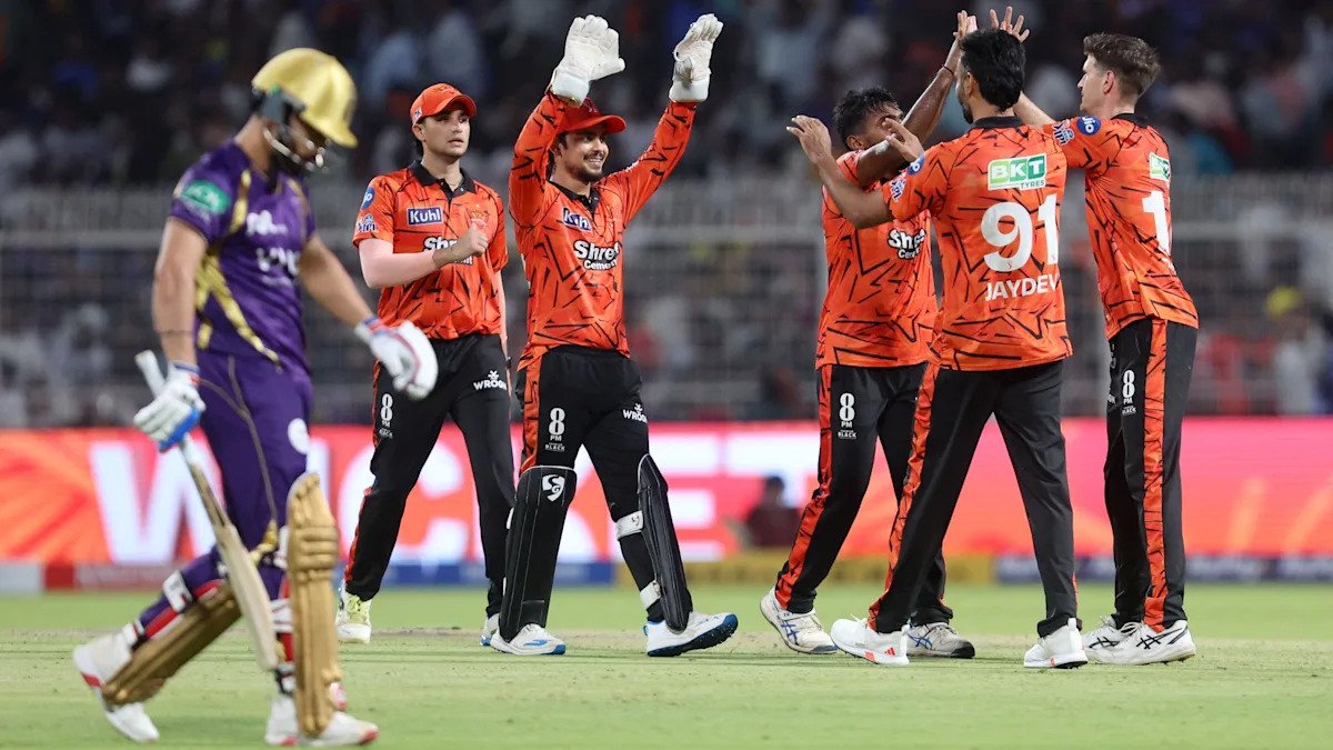 Sunrisers Hyderabad și-a încununat prima victorie din actualul sezon al Indian Premier League (IPL) după o prestație solidă și o demonstrație de forță la Eden Gardens, unde au învins Kolkata Knight Riders cu scorul de 226-8
