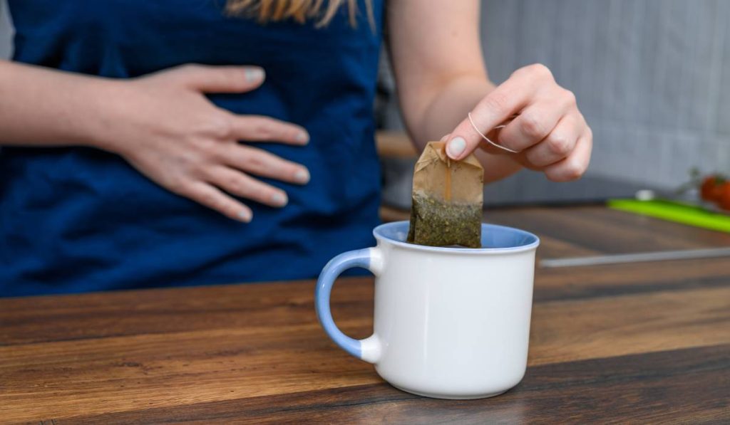 Ceaiuri salvatoare după Paște: Scapă de balonare și arsuri