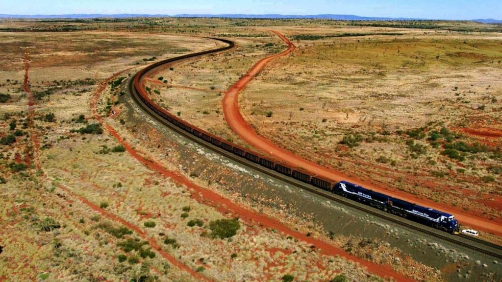 Record mondial: Tren COLOSAL de peste 7 km, cu 682 de vagoane, intră în Cartea RECORDURILOR