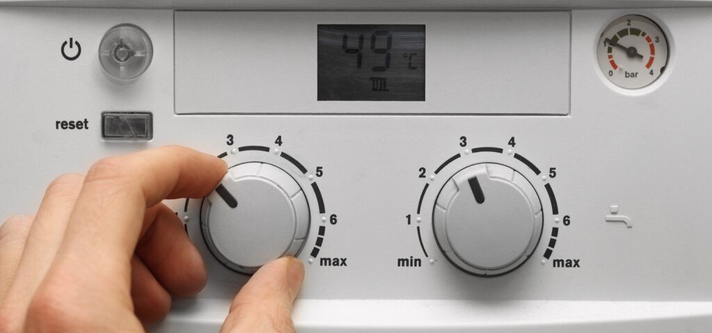 Orașele din România unde centralele de apartament vor fi interzise