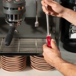 AI schimbă industria: Chatboții apar în lanțuri mari de restaurante și cafenele!