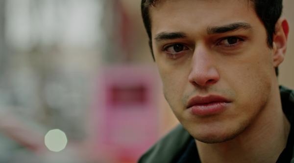 Cine e KAAN Miraç SEZEN, actorul-fenomen din serialul „Ai nimănui”?