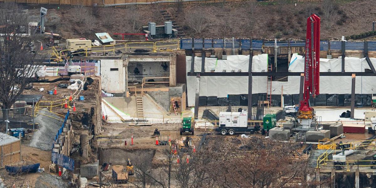 Trump, salvat de instante: Sala de bal de la Casa Albă, verde pe moment