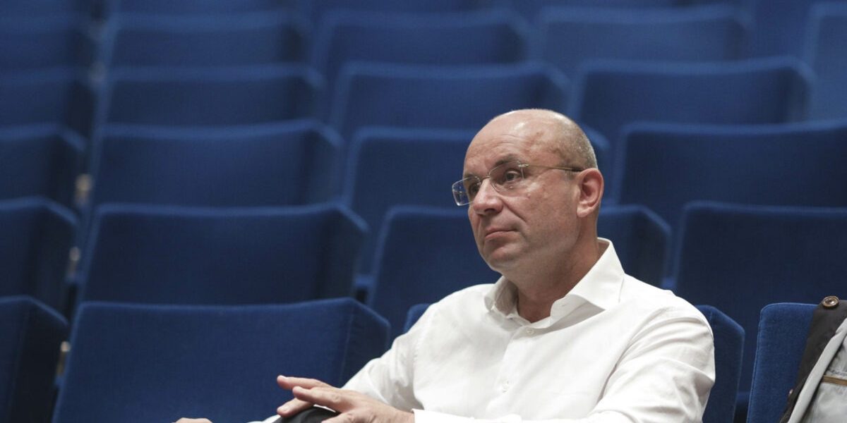 Curtea de Apel București: Gold FM, al lui Cozmin Gușă, scapă de închidere după decizia CNA