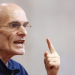 Ei se roagă, ceilalți îl laudă: credincioșii și Isus, un dialog divin