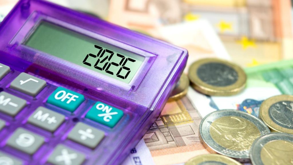 Criza politică, efecte în economie: Păun anunță creștere a cursului la 8 lei