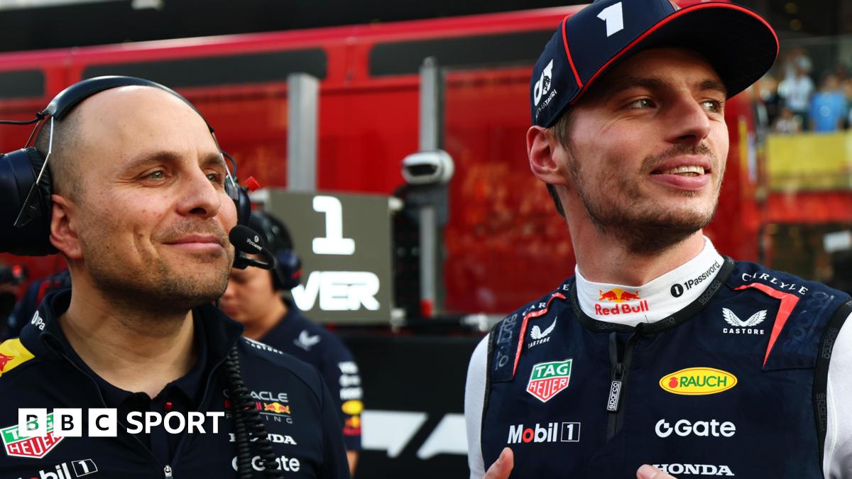 Departarea lui Lambiase de Red Bull zguduie lumea Formulei 1 Plecarea anunțată a inginerului de cursă al lui Max Verstappen, Gianpiero Lambiase, de la Red Bull, chiar dacă va avea loc abia peste doi ani, subliniază schimbările majore prin care trece echipa fostă campioană mondială