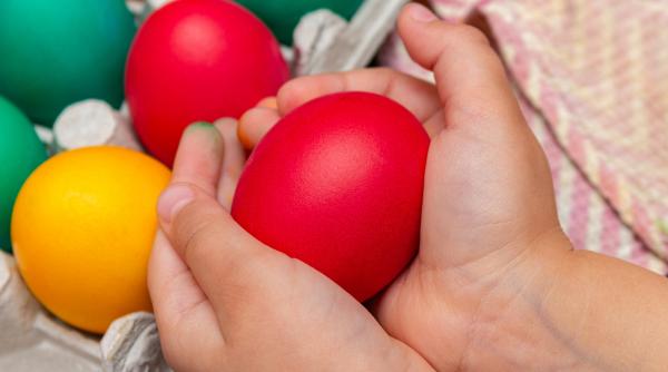 De ce ne ciocnim ouăle de Paști? Semnificația ascunsă a tradiției!