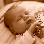 De ce se prăbușește natalitatea în București: Doar 17.000 de nou-născuți