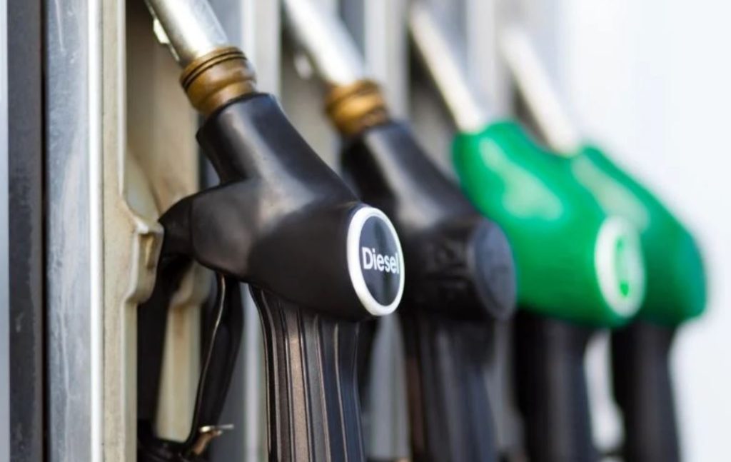 Motorina, sub 9 lei Azi: E ieftinire majoră la carburanți!