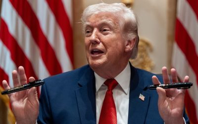 Steag SUA pe Trump Mobile: Site cu imagini AI, scandal uriaș