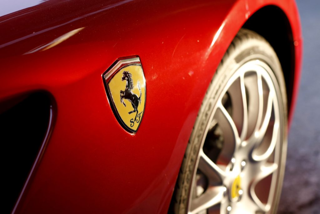 Ferrari intră în era electrică: Prețul primului model, de peste jumătate de milion de euro