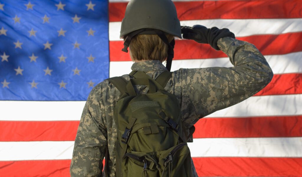 Veterană din armata SUA, acuzată de spionaj: Divulgare de secrete?