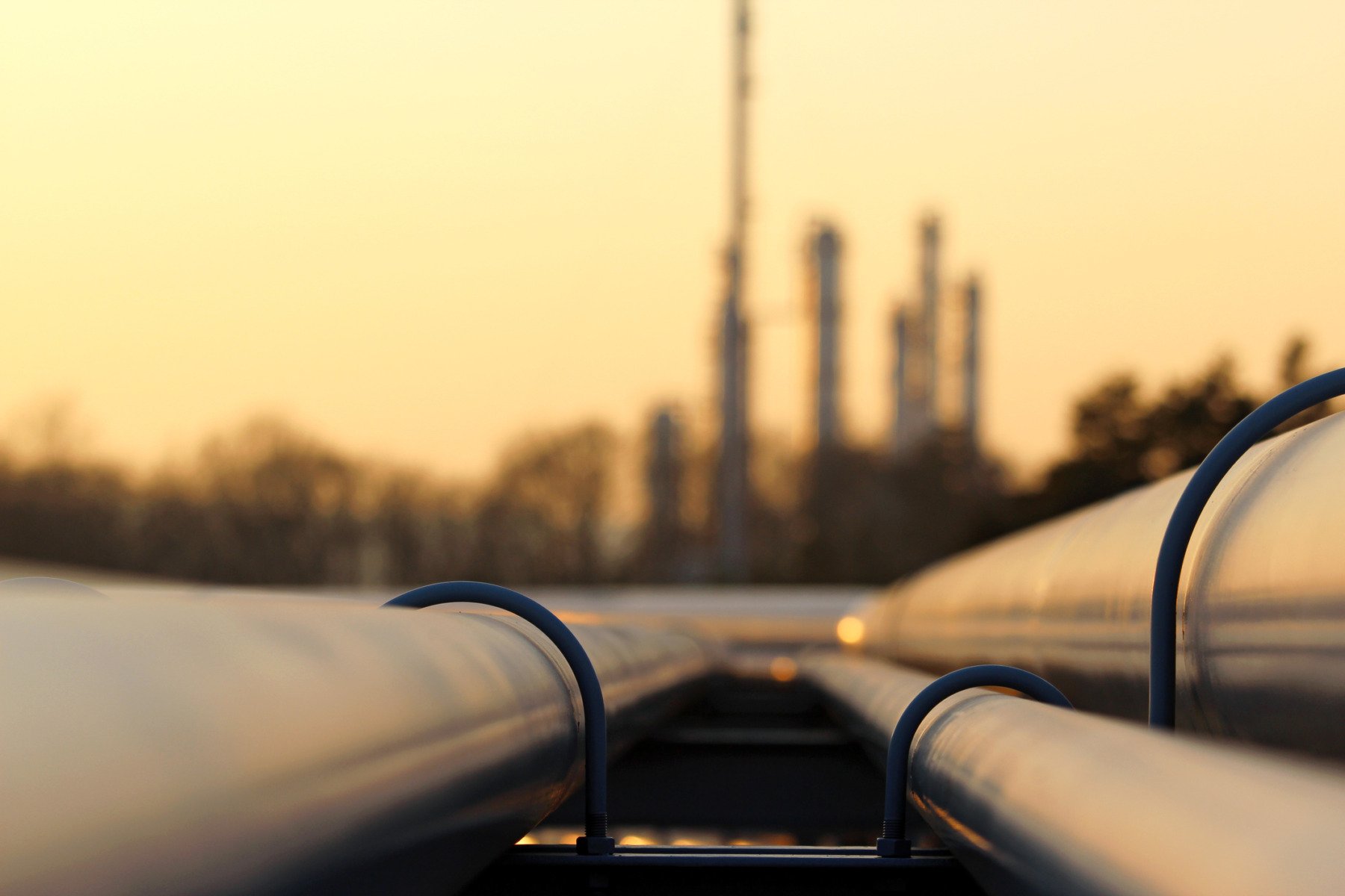 OPEC+ crește producția de petrol pentru a stabiliza piața