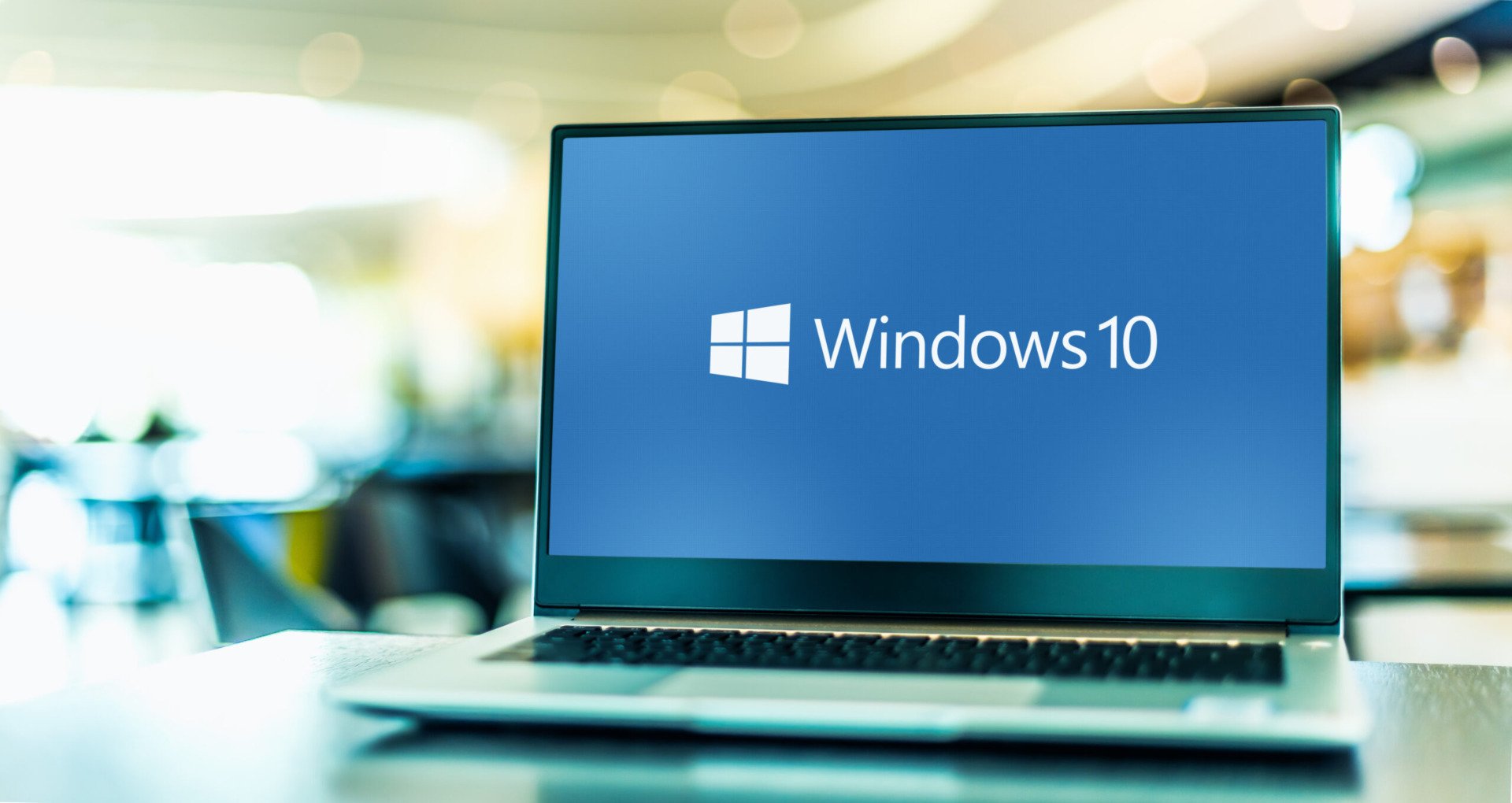 Franța, pas decisiv: Renunță la Windows pentru Linux, sfidând tehnologia americană
