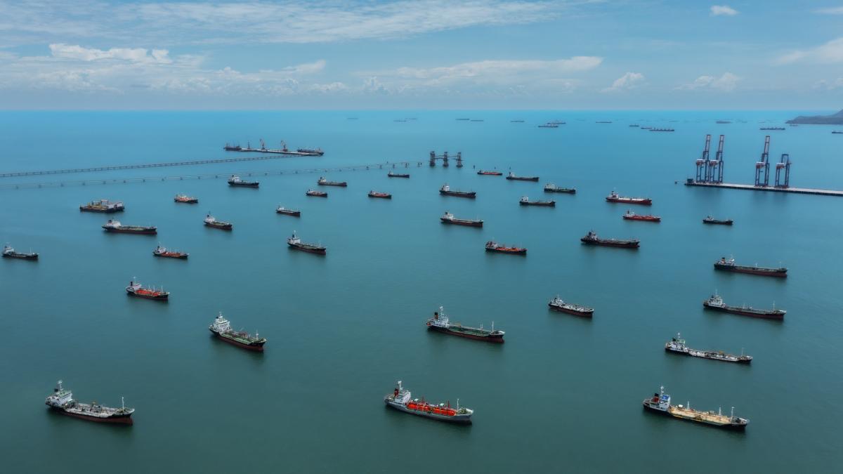 Mitroi: Criza petrolului e mai mult decât atât. „Ciudățeniile” care cresc prețurile