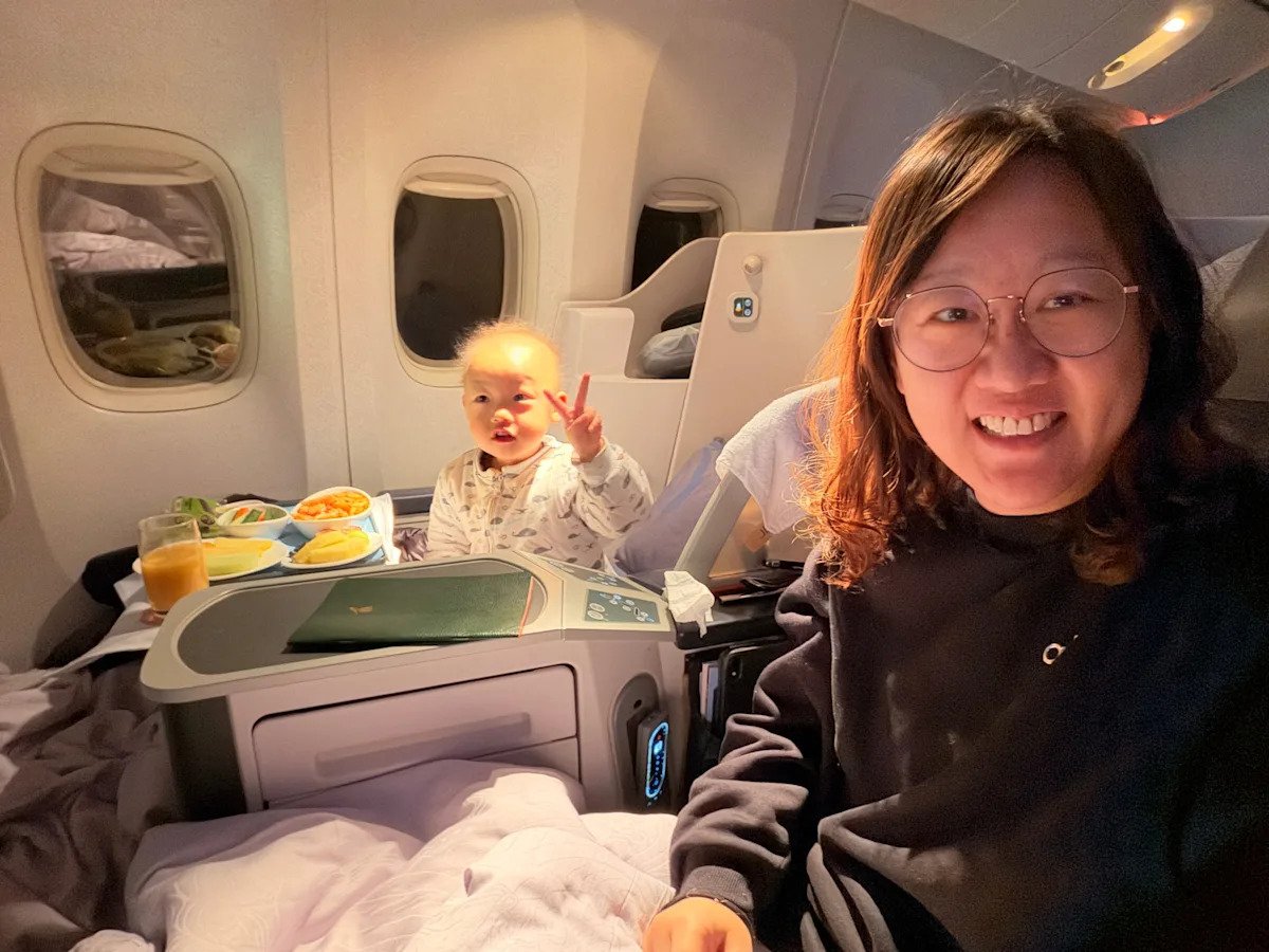 O familie de origine chineză din Los Angeles a explorat recent sistemele educaționale din China, determinată de diferențele semnificative între modul în care sunt tratate și învățate copiii în cele două culturi