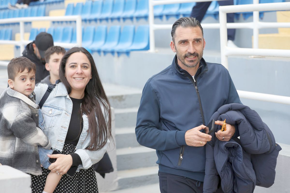 Elias Charalambous, fostul antrenor al FCSB, a fost surprins duminică în Cipru, la meciul dintre Achnas și Anorthosis, în etapa 28 a fazei play-out din campionatul cipriot