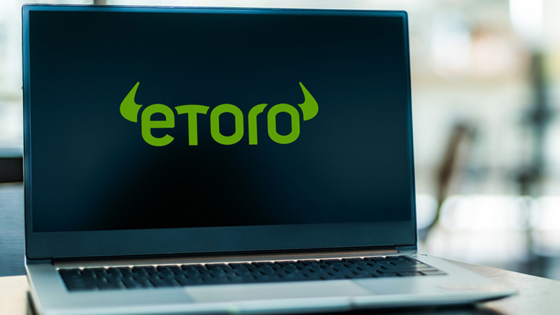 Investitorii fug de software: Aurul negru și mineralele rare, preferate de români