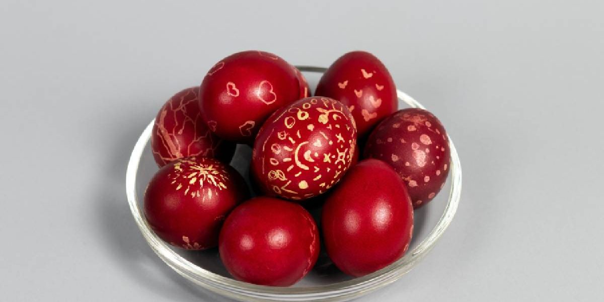 Cât rezistă OUĂLE de Paște la frigider? Ghidul pentru masa de Sărbători