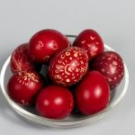 Cât rezistă OUĂLE de Paște la frigider? Ghidul pentru masa de Sărbători