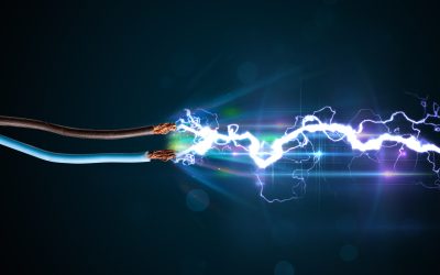 Electricitatea, la cote record în 2025: EV-urile și centrele de date, mari consumatoare