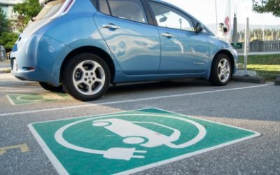 Criza petrolului accelerează vânzările de mașini electrice în Europa: Creștere de 30%