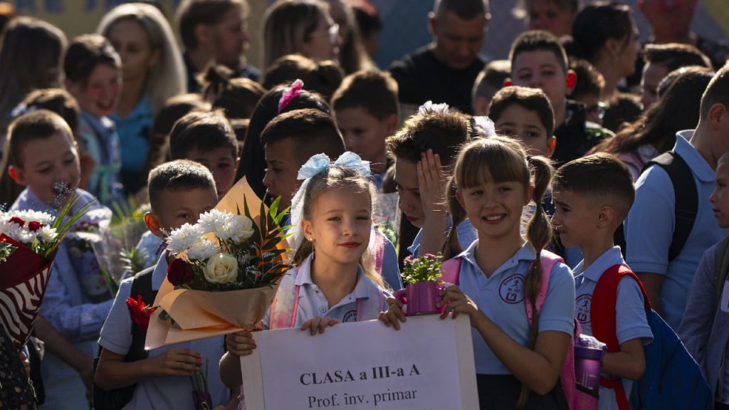 Ministrul Educației, mesaj dur părinților: „Copiii sunt ai voștri”