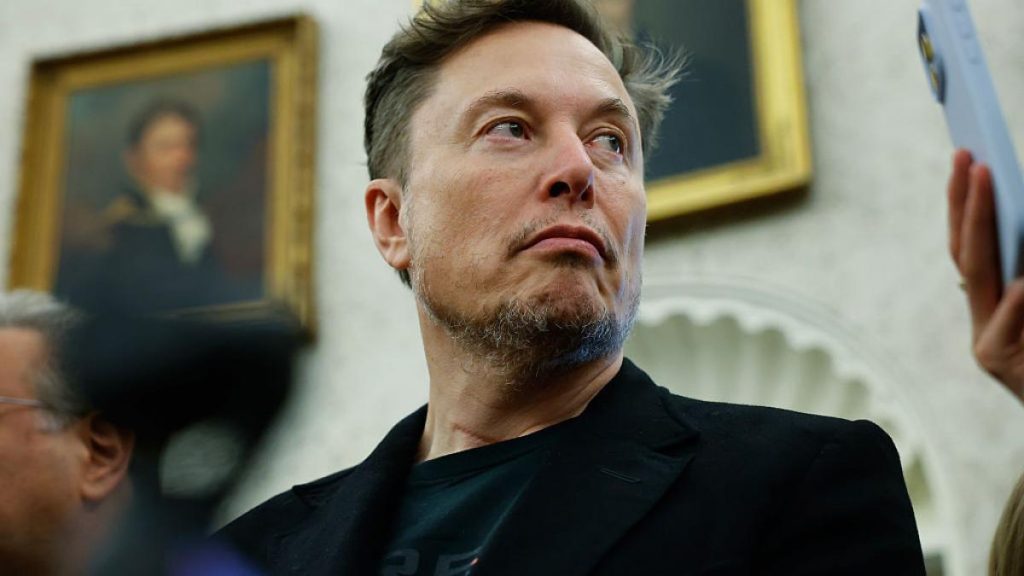 Elon Musk, acuzat că secă apa potabilă pentru supercomputerul COLOSSUS