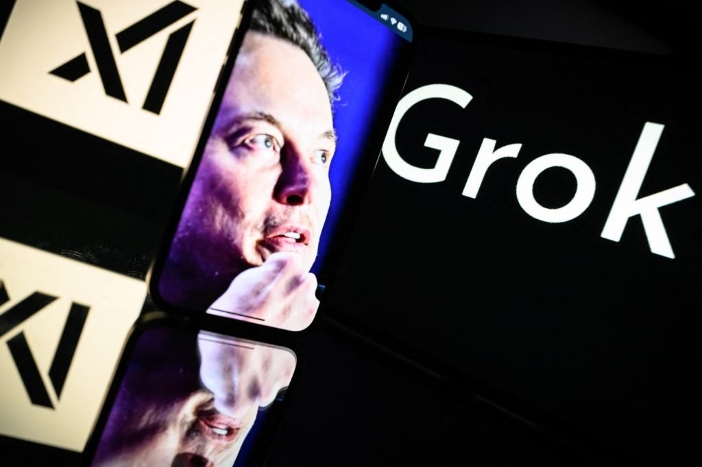 Compania lui Elon Musk, xAI, face angajări pentru roluri orientate spre zonele vizuale, semn că nu doar textul, ci și imaginile și conținutul multimedia devin o prioritate în dezvoltarea inteligenței artificiale