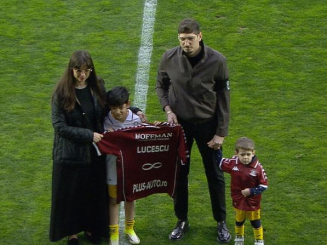 Lucescu, aplaudat în Giulești: Spectacol memorabil la meciul Rapid – FC Argeș