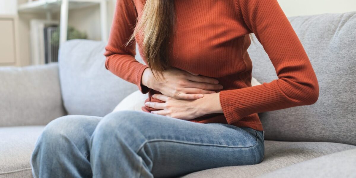 Endometrioza intestinală, o cauză ascunsă a simptomelor digestive persistente