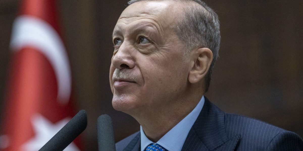 Lider african șantajează Turcia: Un miliard $ și o femeie, sau adio!