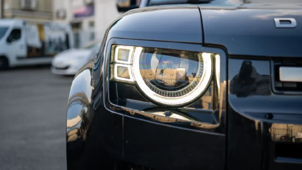 Luminile intermitente de frână, obligatorii în UE: Ce schimbări vor urma