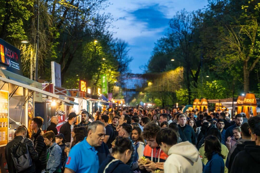 Ciucu cedează: Fără muzică stridentă la evenimente, după petiția Kiseleff