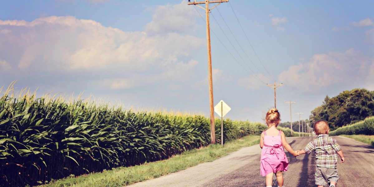 Ziua Fraților și Surorilor: Ce Cadouri Pot Făce Acestea?