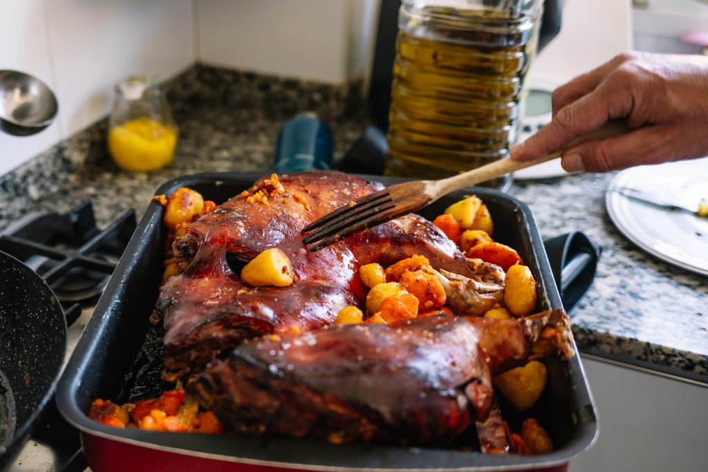 Rețete geniale: Transformă resturile de la masa de Paște într-un nou festin!