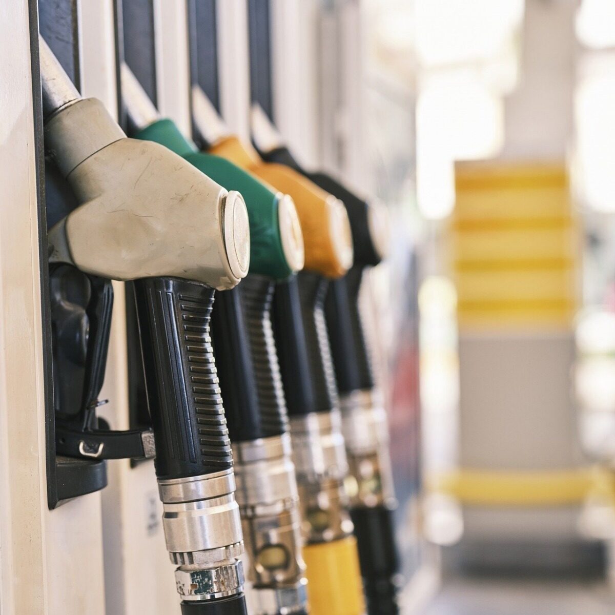 Prețurile carburanților în Bulgaria, explozie de 40% din cauza războiului