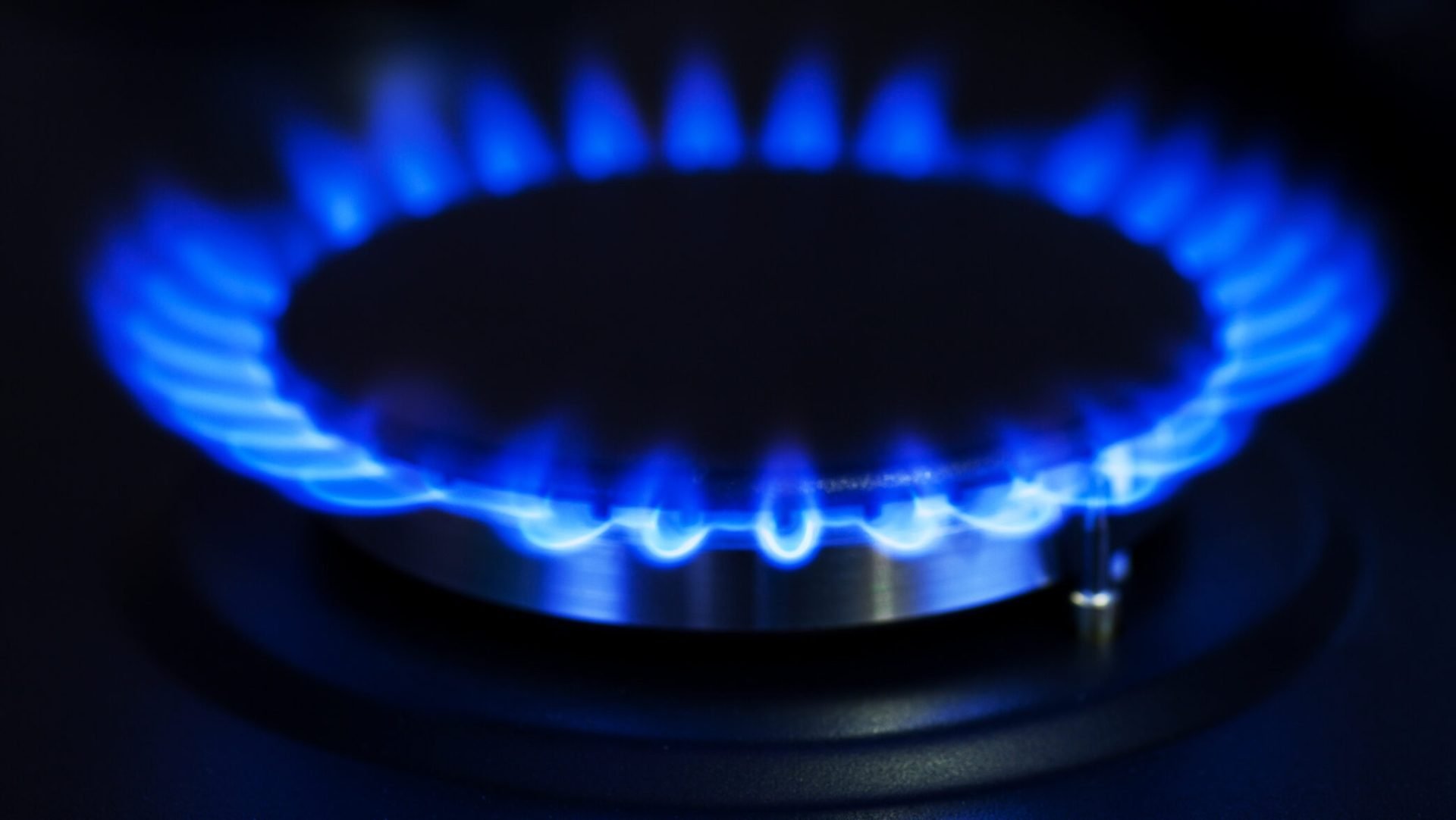 Prețul gazelor naturale a scăzut în Europa, după anunțul încetării focului între SUA și Iran Prețul gazelor naturale a înregistrat miercuri dimineața, 8 aprilie 2026, o scădere semnificativă pe piața europeană, în urma anunțului privind o încetare a focului pe o perioadă de două săptămâni între Statele Unite ale Americii și Iran