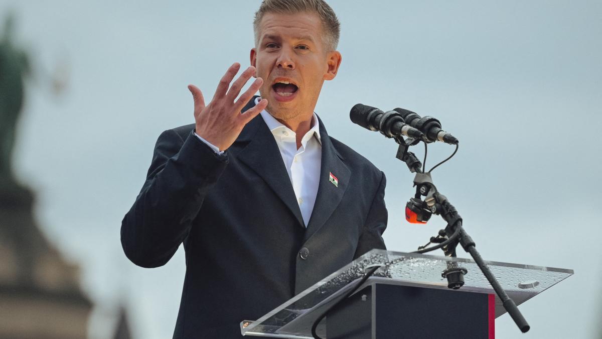 Magyar, acuzații grave: Simion dansează pe morminte. Orban și trădarea maghiarilor